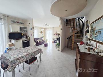 3 LOCALI A MARIGLIANELLA