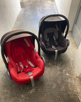 due ovetti + una base isofix Maxi-cosi