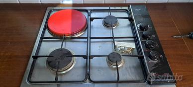 piano cottura a gas con piastra elettrica 