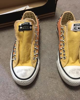 nuove scarpe CONVERSE personalizzate.