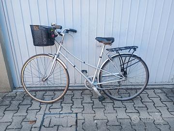 bicicletta uomo donna raggio 28 con cambio 