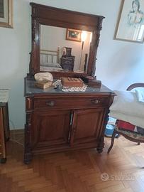 Credenzina madia in legno stile rustico