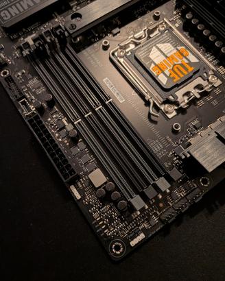 Asus TUF x670e-plus WIFI 