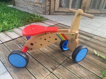 Triciclo in legno