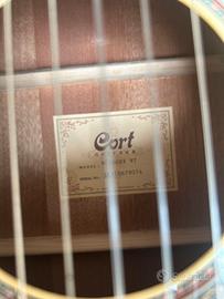 Chitarra classica Cort