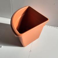vasi ad angolo cm. 45 x 45 h 40 set 4 pz