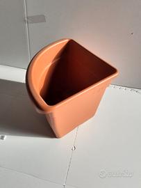 vasi ad angolo cm. 45 x 45 h 40 set 4 pz