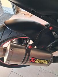 scarico Akrapovic per Suzuki Sv650