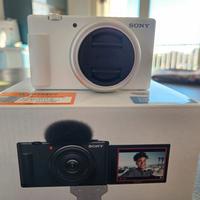 Fotocamera digitale Sony ZV-1F per Vlogger
(Bianco