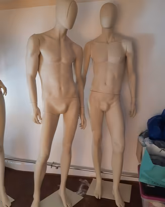 2 manichini uomo figura intera