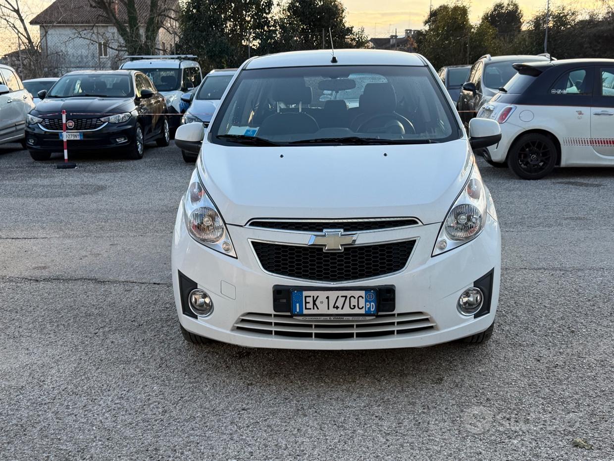 CHEVROLET Spark