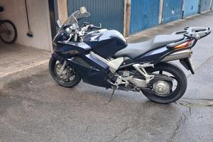 HONDA VFR 800 VTEC