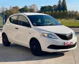 Lancia Ypsilon 1.0 FireFly 5 porte IBRIDA 5POSTI S