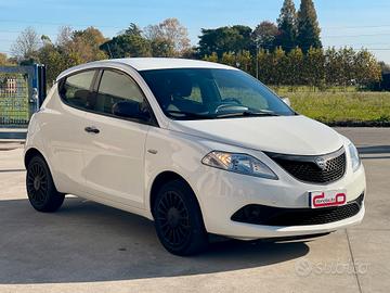 Lancia Ypsilon 1.0 FireFly 5 porte IBRIDA 5POSTI S