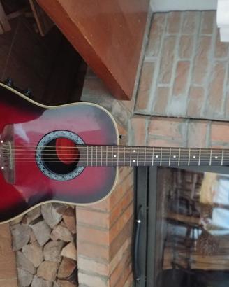 chitarra Ovation style elettroacustica