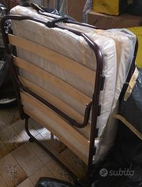 2 Letti con rete piegevole