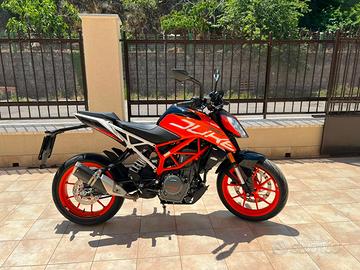 KTM Duke 390 + selle ergo e borsa KTM