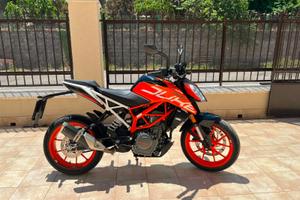 KTM Duke 390 + selle ergo e borsa KTM