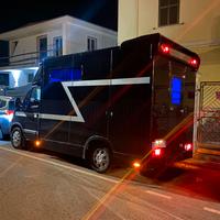 Van trasporto 2 cavalli patente b