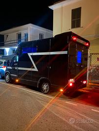 Van trasporto 2 cavalli patente b