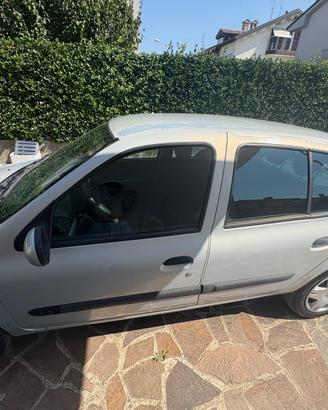 Renault  Clio con Impianto a Gpl