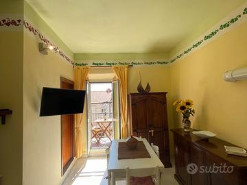 Monolocale ristrutturato a Tirli,arredato,luminoso