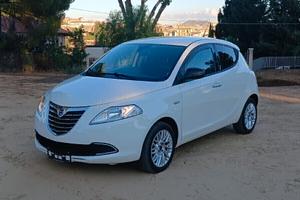 Lancia Ypsilon 1.2 69 CV 5 porte 2014