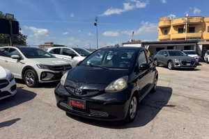 TOYOTA Aygo 1.0 12V VVT-i 5 porte Sol