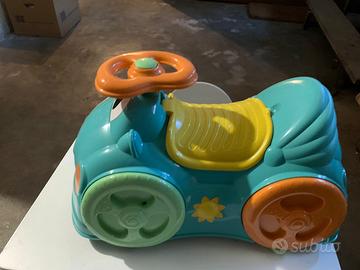 Macchina a spinta per bimbo