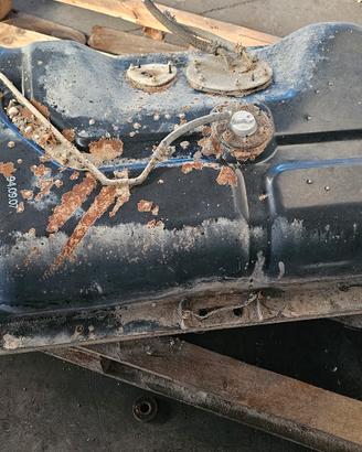 serbatoio pajero v20