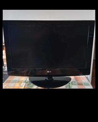 LG Televisore 32 pollici 