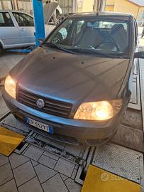 autovettura punto 188 anno 2005