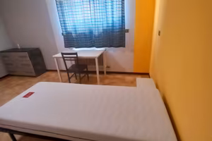 ampia stanza 