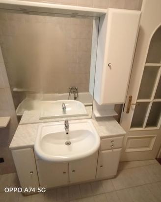 mobili da bagno.