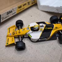 modellino auto f1 minardi diorama