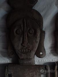 Figure in legno africane