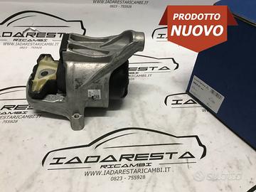 Supporto Motore Dx A4 - A5 2.0-3.0 TDI 8W0199372CD