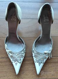 Dècolleté donna ICE