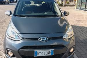 Toyota Hyundai i10