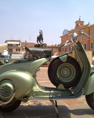 Piaggio Vespa 125 1951 Faro Basso Vacanze Romane