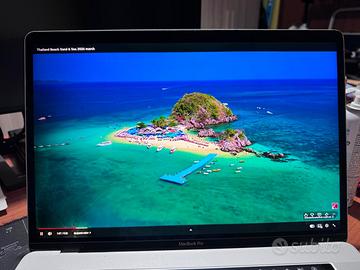 MacBook Pro 15" (2018) – i7 / 16GB / 256GB SSD