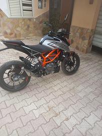 KTM duke 125