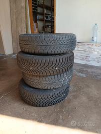 gomme auto con cerchioni 155/65r14