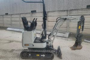 Miniescavatore usato SUNWARD mod. E08B SWE