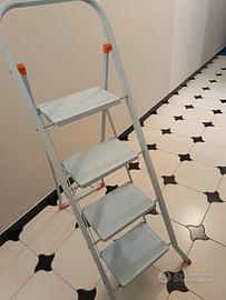 Cierre scaletta 4 gradini acciaio