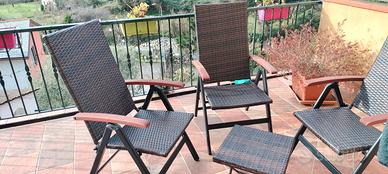 Sedie da giardino più tavolino più ombrellone