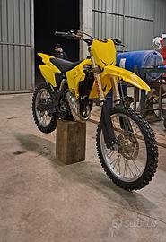 Suzuki RM 125 - 2003