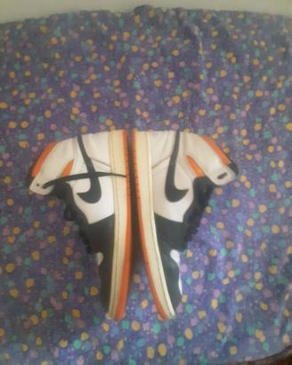 Air Jordan 1 Retro High OG Electro Orange
