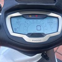 Piaggio Beverly 400 - 2022