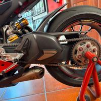 Ducati Panigale V4 v 4 s